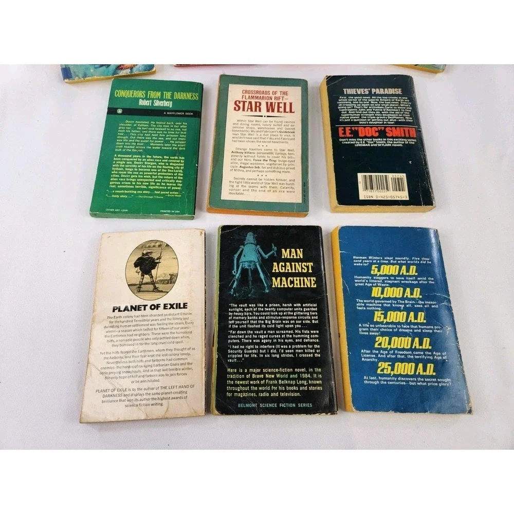 SciFi‎ Paperback Books Various Authors Lot of 10 Manning Le Guin Planet Awoke
